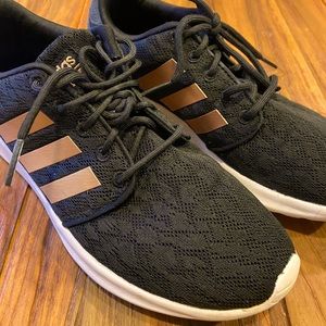 Adidas Cloud Foam Sneakers